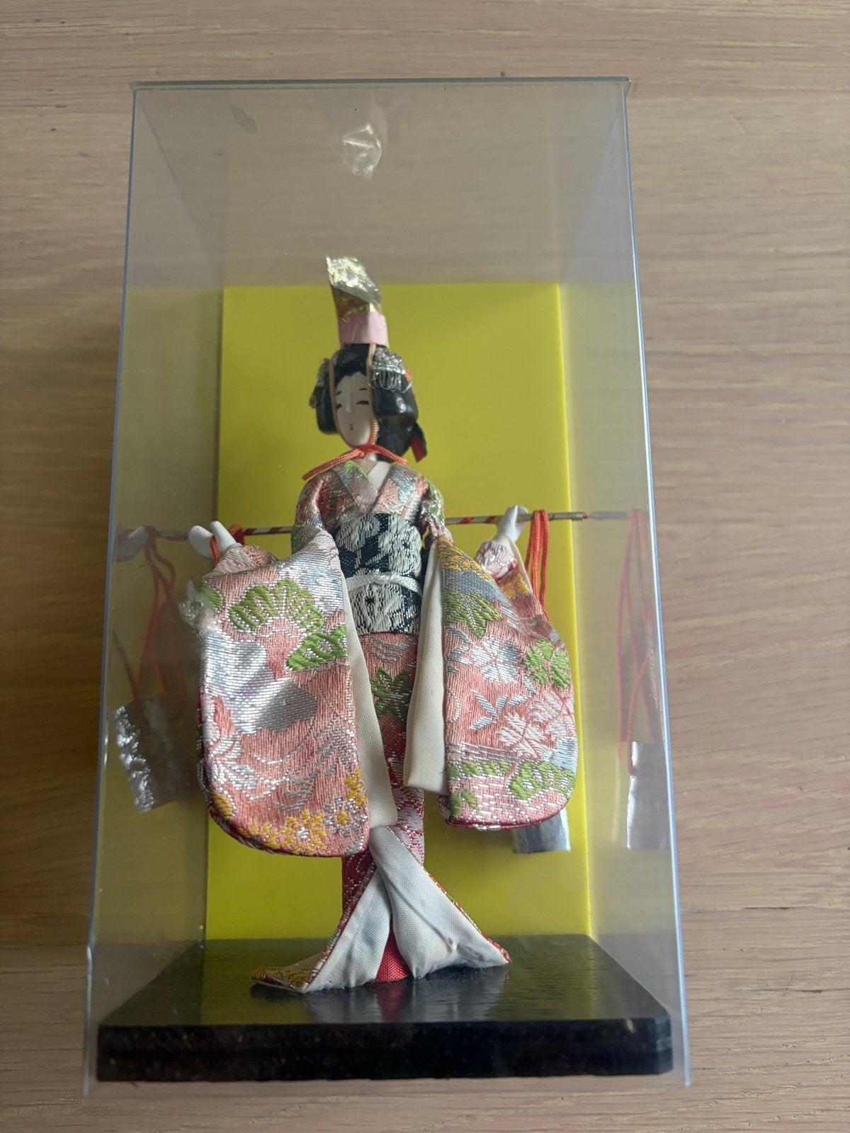 Traditionele Japanse Geisha Pop in Vitrine - 19 cm, Gebruikt, Onbekend, Ophalen of Verzenden, Onbekend