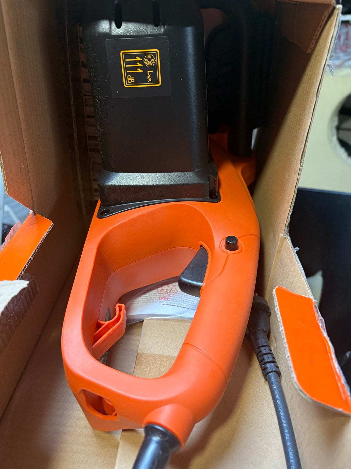 Black+Decker Kettingzaag 35cm 1800W - Nieuw in doos, Ophalen, 70 mm of meer, Kettingzaag, Nieuw