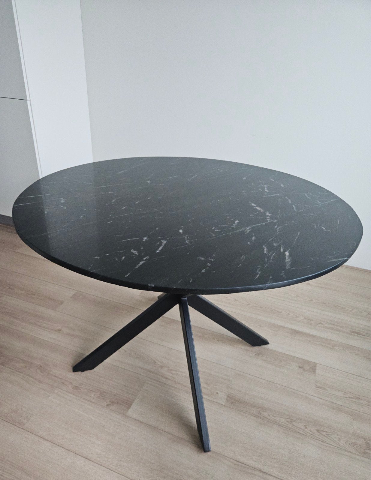 Ronde eettafel zwart marmer 110 cm, Ophalen, Overige materialen, Rond, Zo goed als nieuw