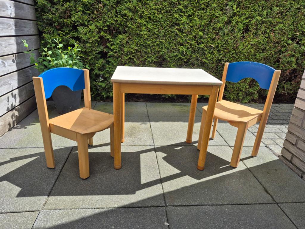 Kindertafel/schoolbureautje met 2 stoeltjes beuken, Ophalen, Gebruikt, Tafel(s) en Stoel(en)