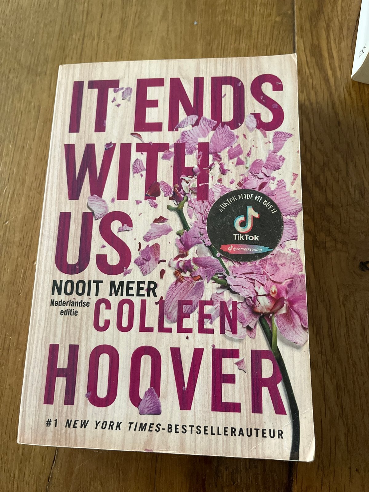 It Ends With Us - Colleen Hoover (Nederlandse editie), Ophalen, Zo goed als nieuw