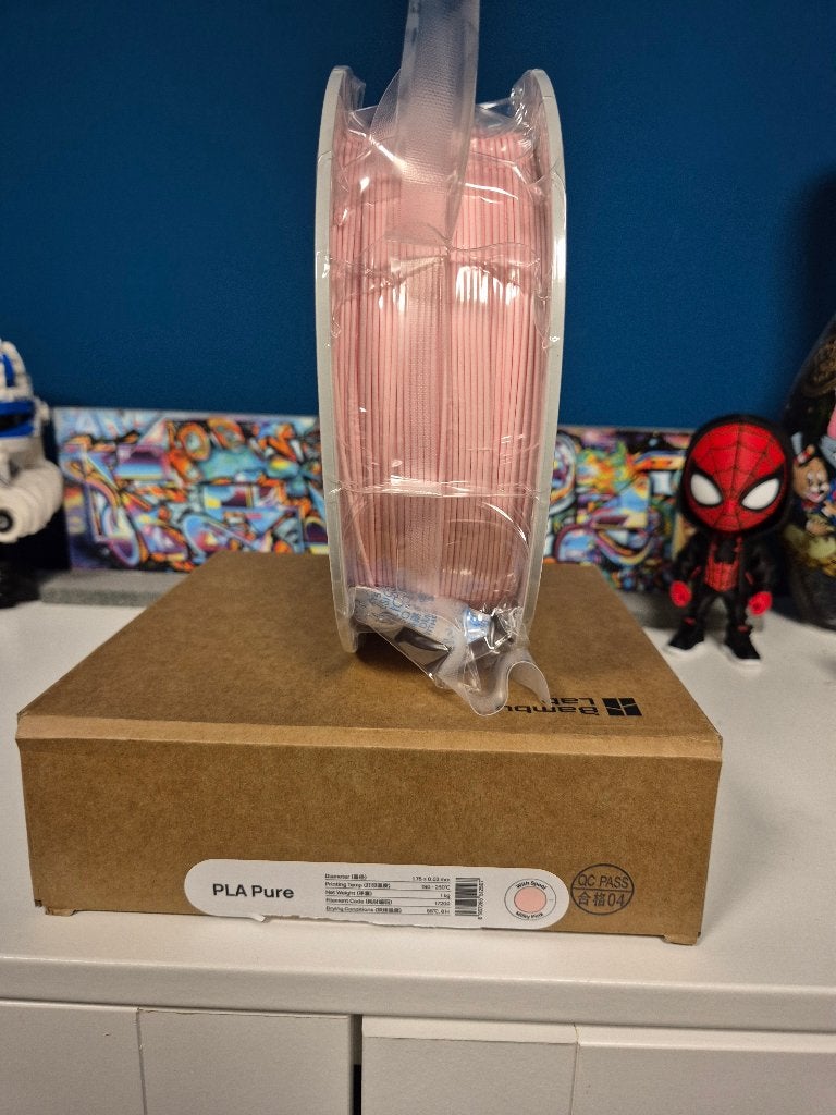 Bambu Lab PLA Pure - Milky Pink (Pastelroze) Spoel, Computers en Software, Ophalen of Verzenden, Nieuw, Filamentrollen