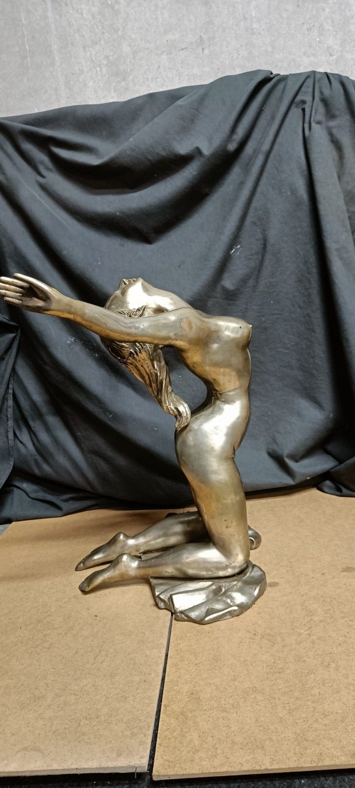 GROOT SCULPTUUR DECO ART L' ÉVEIL VAN CHIPARUS MESSING/BRONS, Ophalen