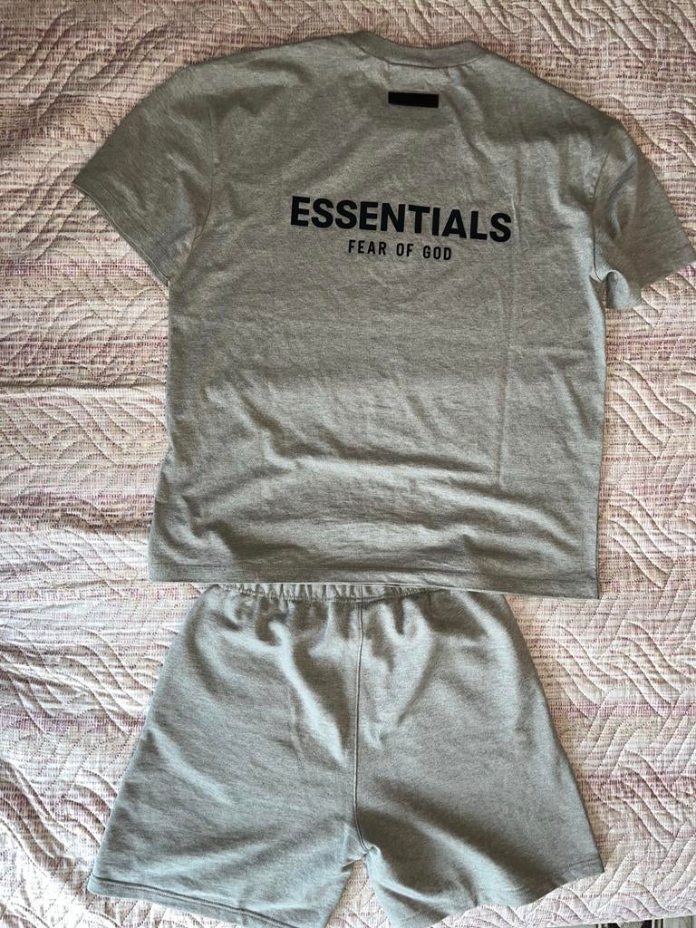 Essentials Fear of God zomer pak M - Nieuw, Ophalen, Nieuw, Maat 38/40 (M), Grijs