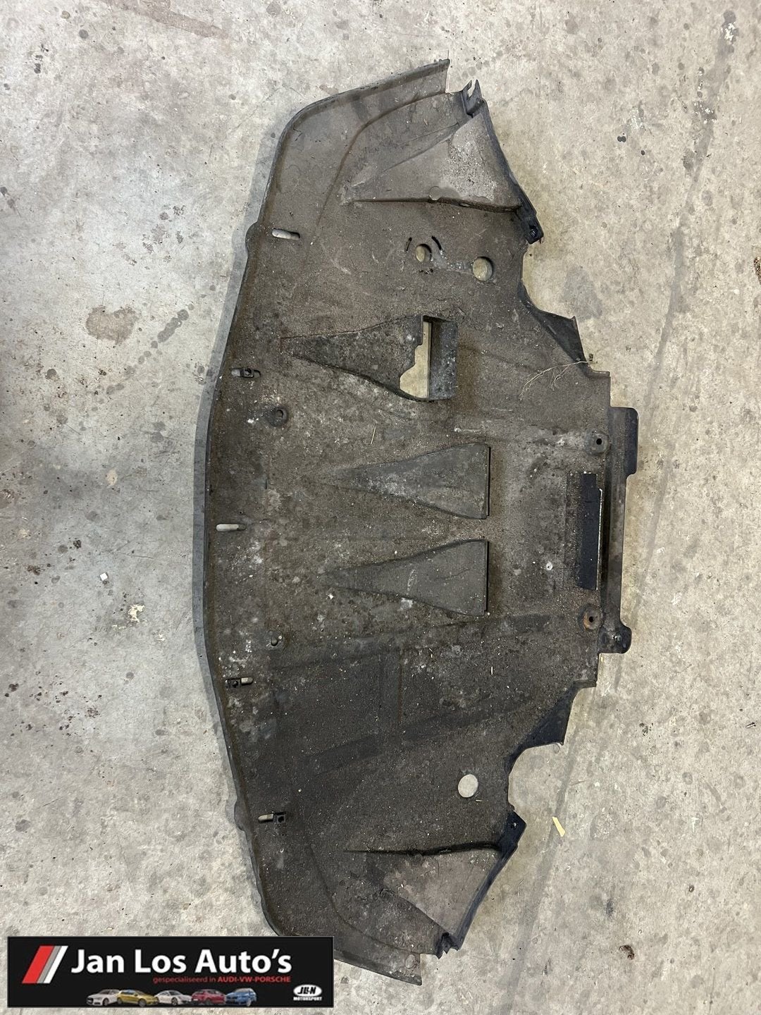 Audi A8 W12 bodemplaat motorbeschermplaat, Gebruikt, -, Voor, -