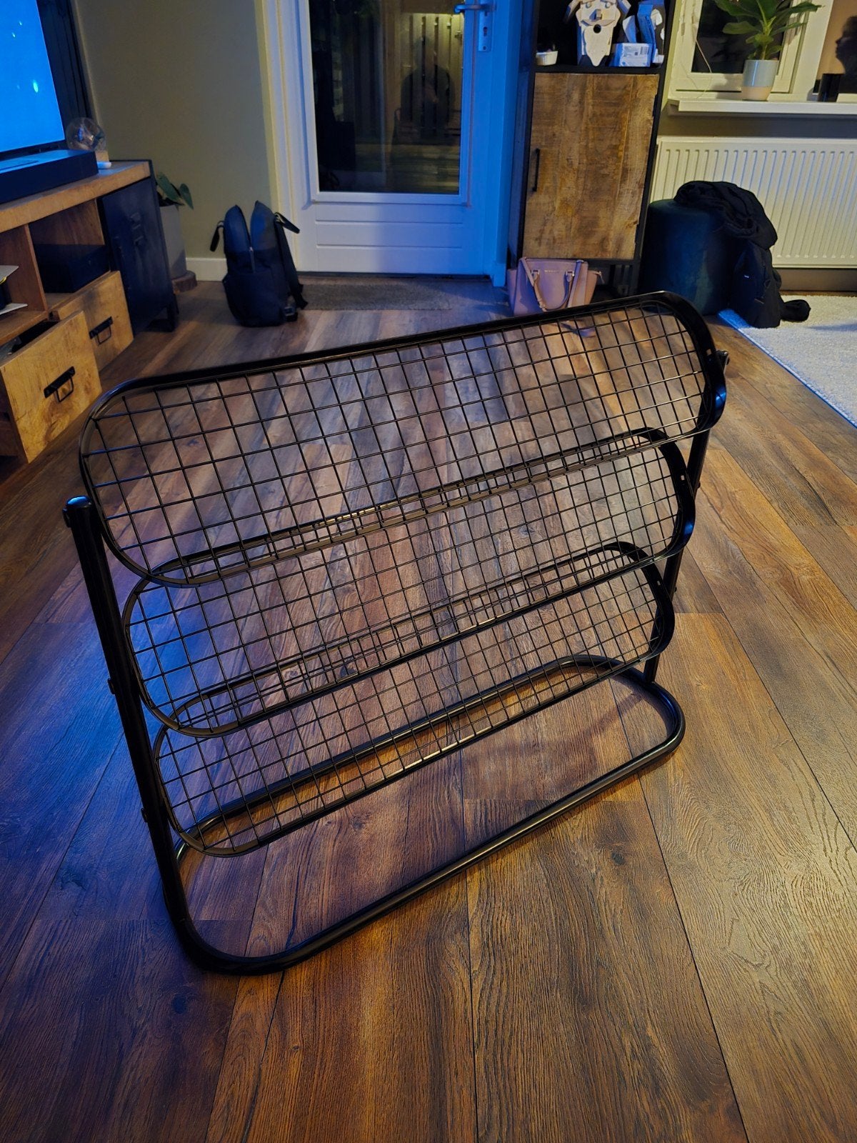 IKEA metalen schoenenkast / schoenenrek, Ophalen, Zo goed als nieuw