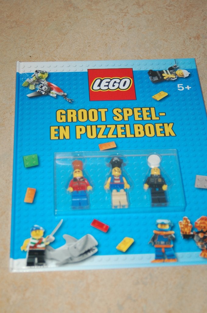 LEGO Groot Speel- en puzzelboek inc. 3 minifiguren!, Lego, Overige typen, Nieuw, Ophalen of Verzenden