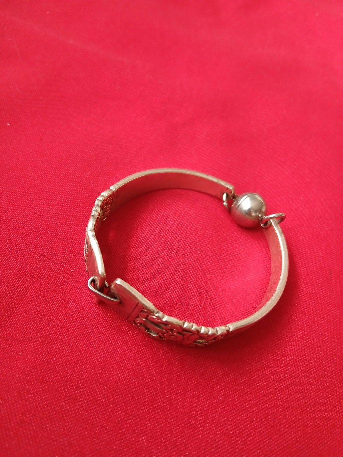 Vintage verzilvered armband met bloemmotief, Verzenden, Gebruikt, Zilver, Overige materialen