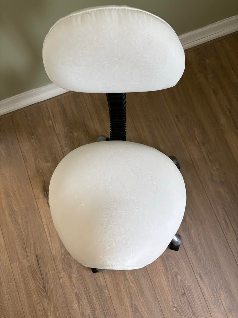 Witte Ergonomische Zadelkruk met Rugleuning, Ophalen, Wit, Zo goed als nieuw, Bureaukruk