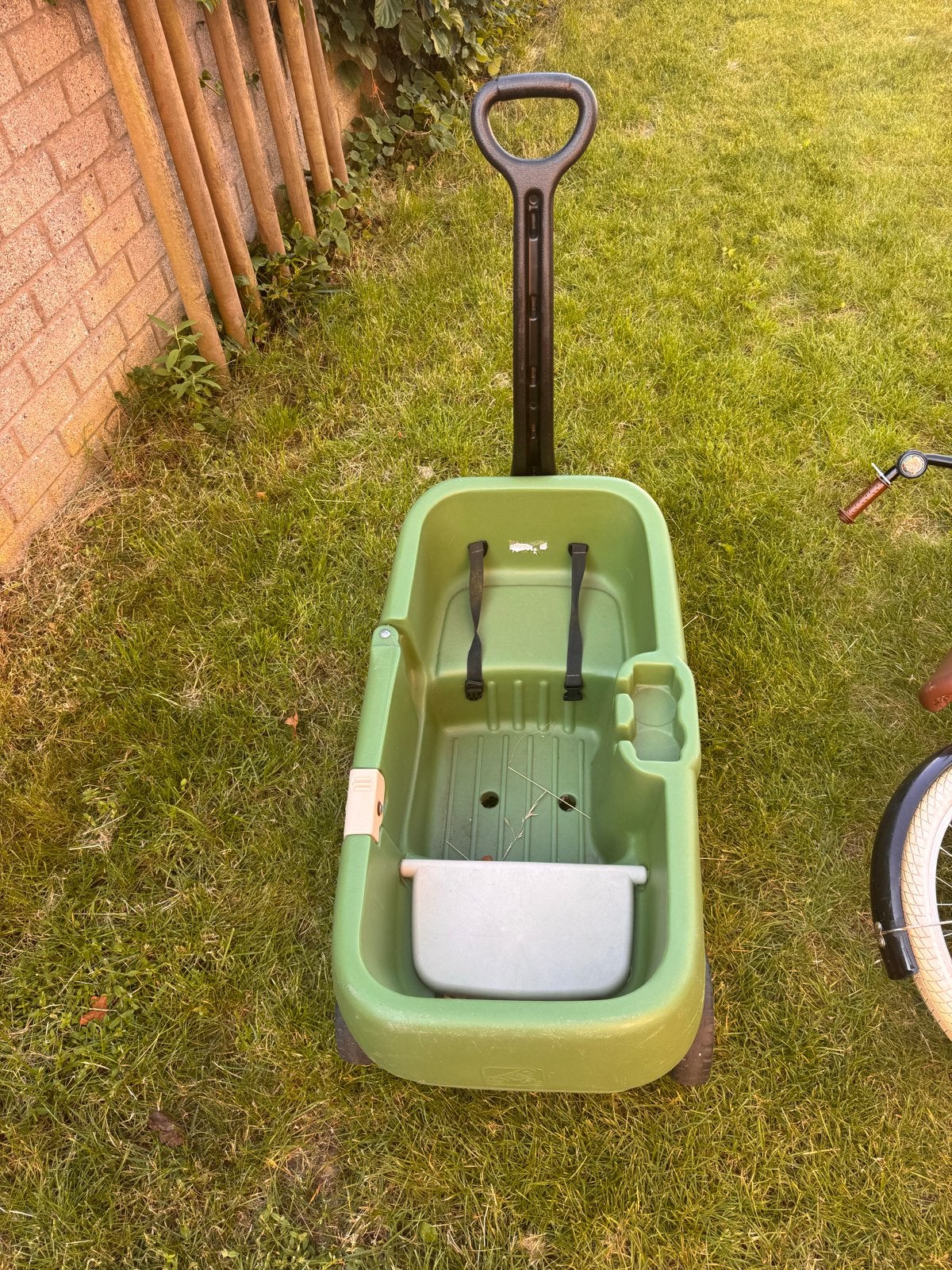Step2 Groene Duwwagen met Handvat en Veiligheidsriemen, Ophalen, Gebruikt