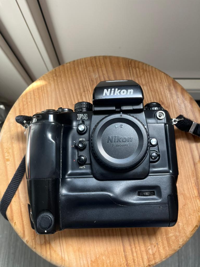 Nikon F4 MB23 getest!, Audio, Tv en Foto, Fotocamera's Analoog, Ophalen of Verzenden, Gebruikt, Compact, Nikon