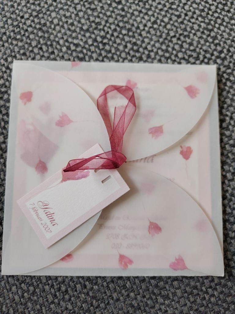 Mooie kaart met bloemen, Ophalen of Verzenden, 2000 tot heden