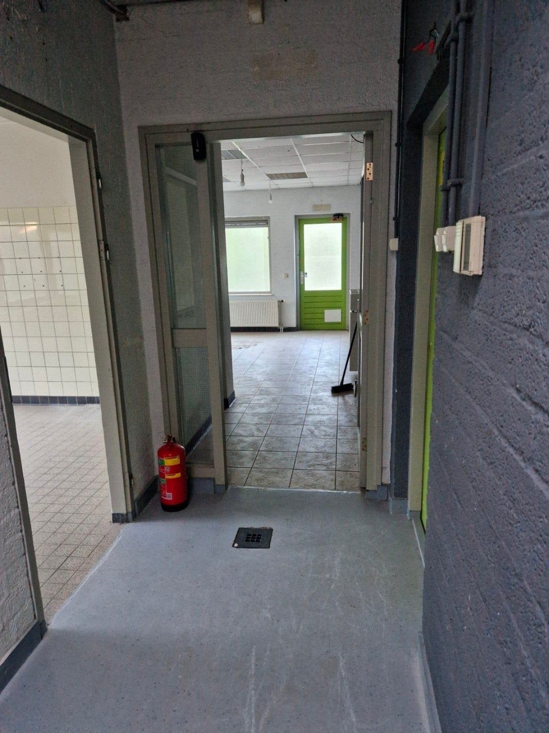 100m2 opslag eindhoven te huur, Opslag