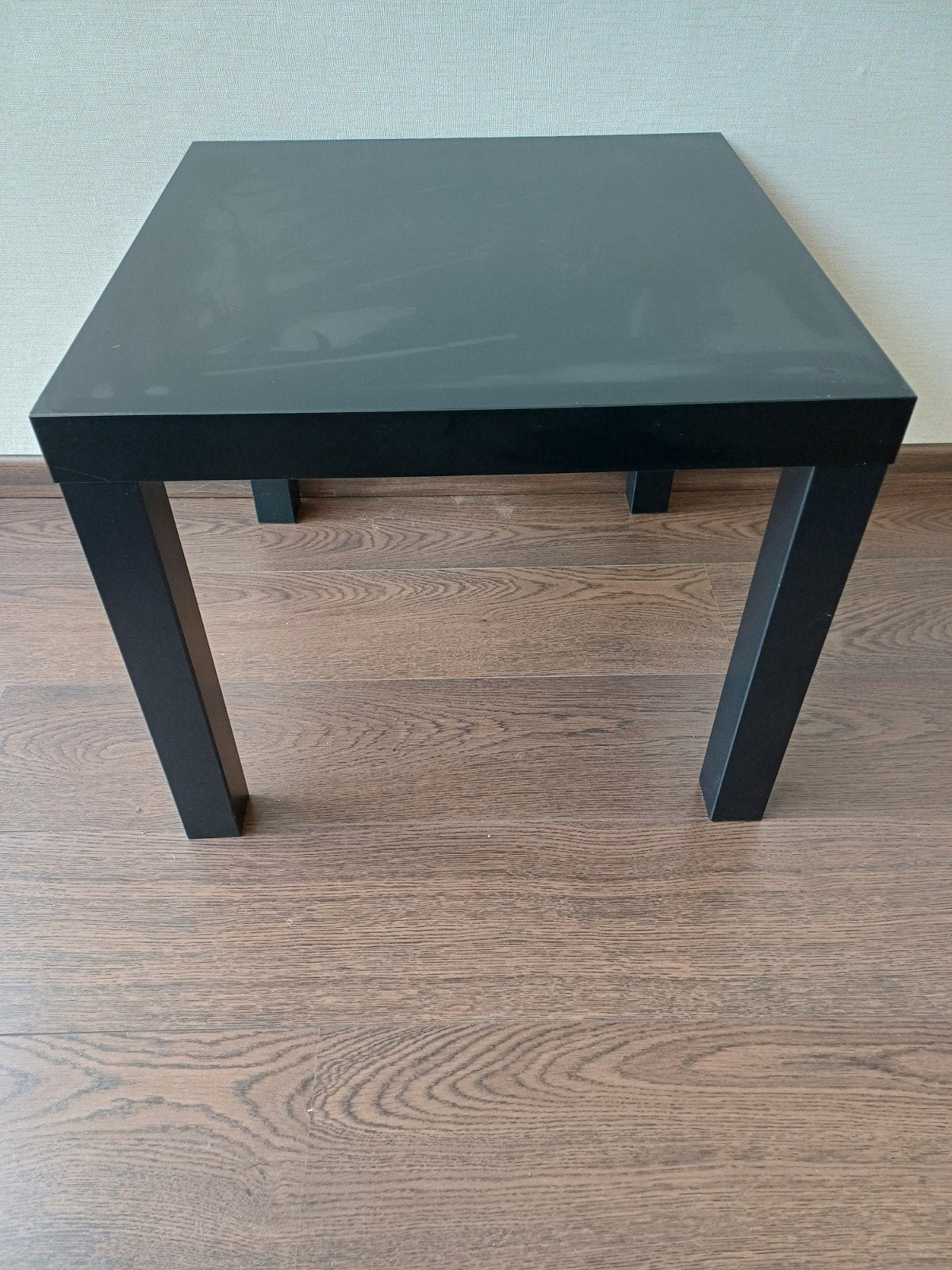 IKEA LACK bijzettafel zwart met gebruikssporen, Ophalen, Gebruikt, 50 tot 100 cm, Vierkant