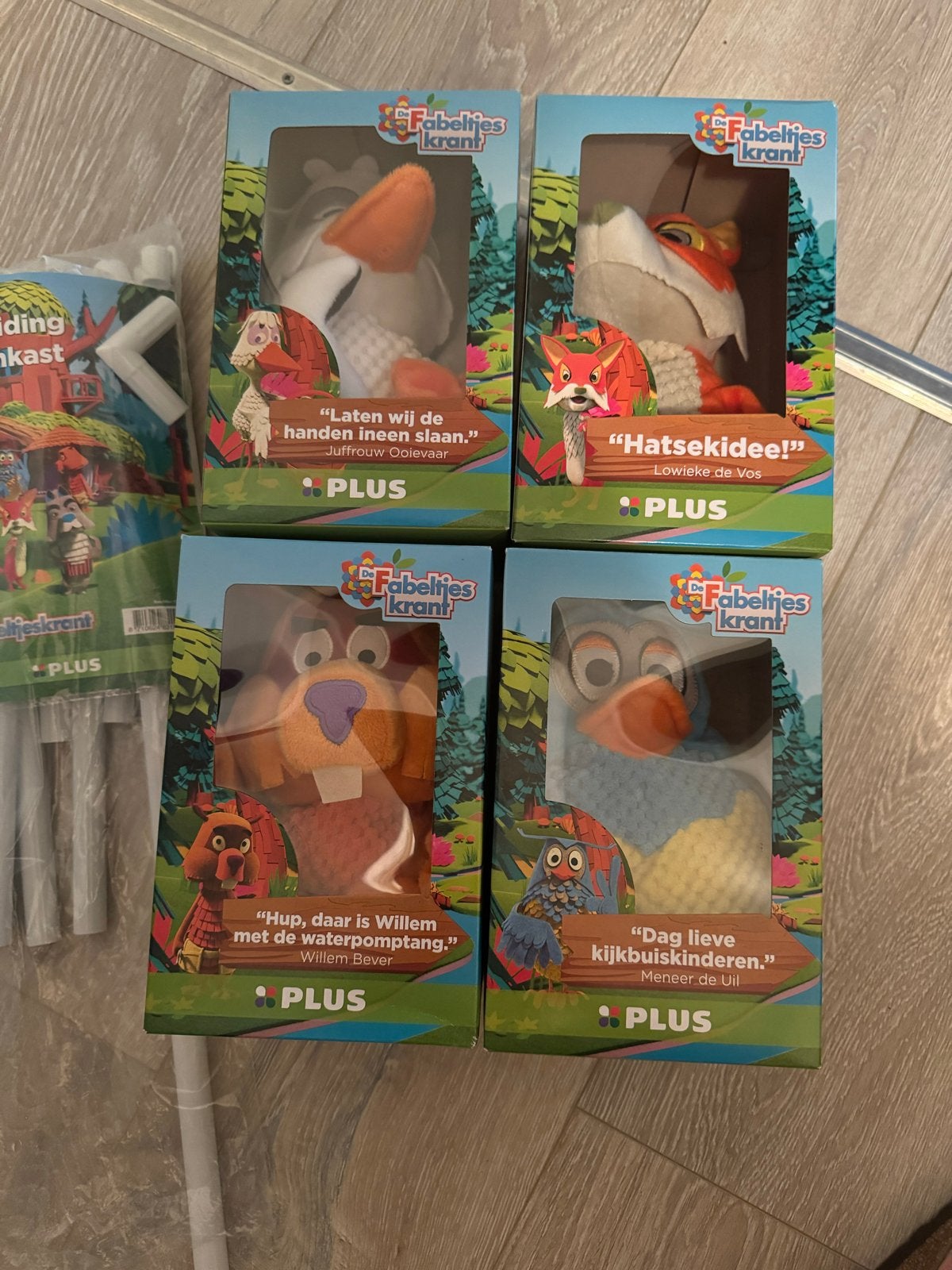 Fabeltjeskrant handpoppen, Met doos, Overige merken, Overige karakters, Nieuw