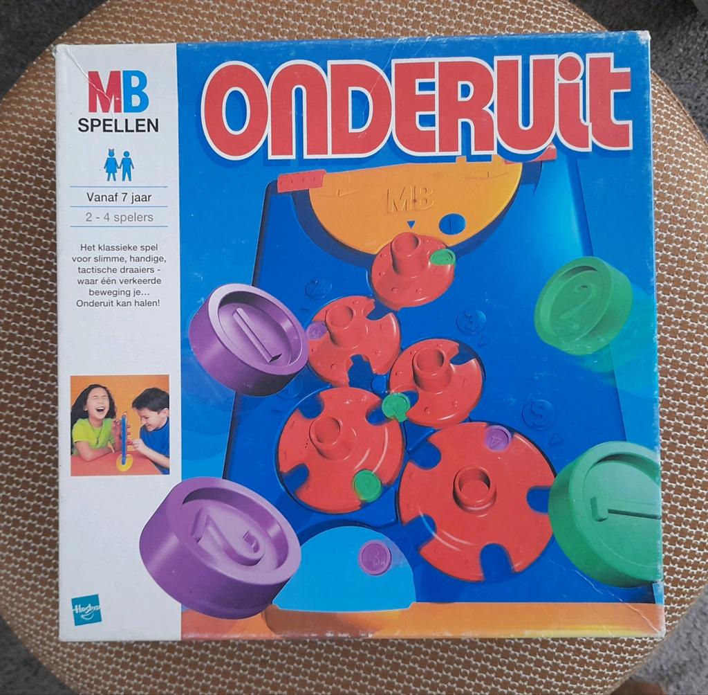 MB Spellen Onderuit - Tactisch Gezelschapsspel, Een of twee spelers, Ophalen of Verzenden, Gebruikt, MB Spellen