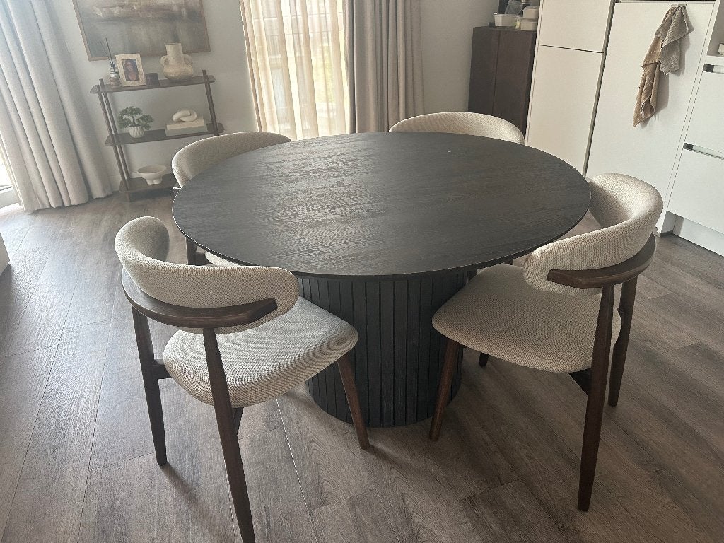 Japandi eettafel Ø120 cm + 4 eetkamerstoelen, Japandi, Gebruikt, 100 tot 150 cm, Rond