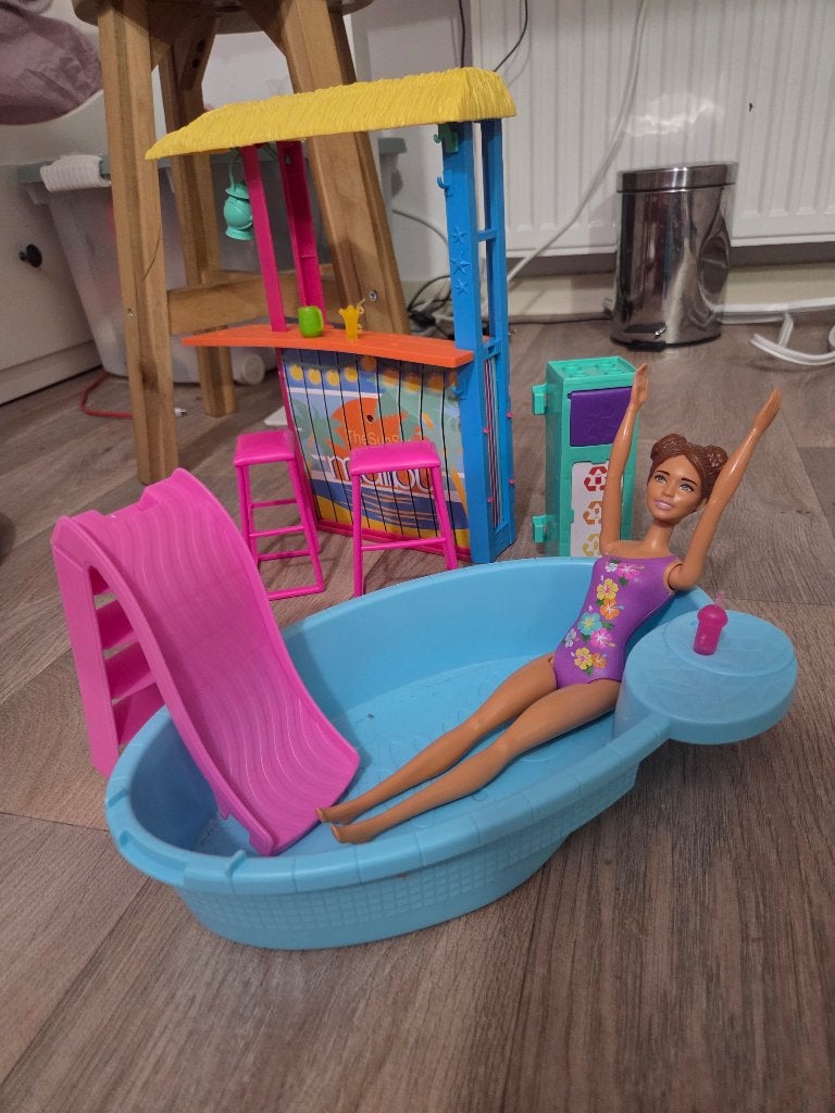 Barbie op vakantie 10 euro, Ophalen of Verzenden, Zo goed als nieuw, Barbie