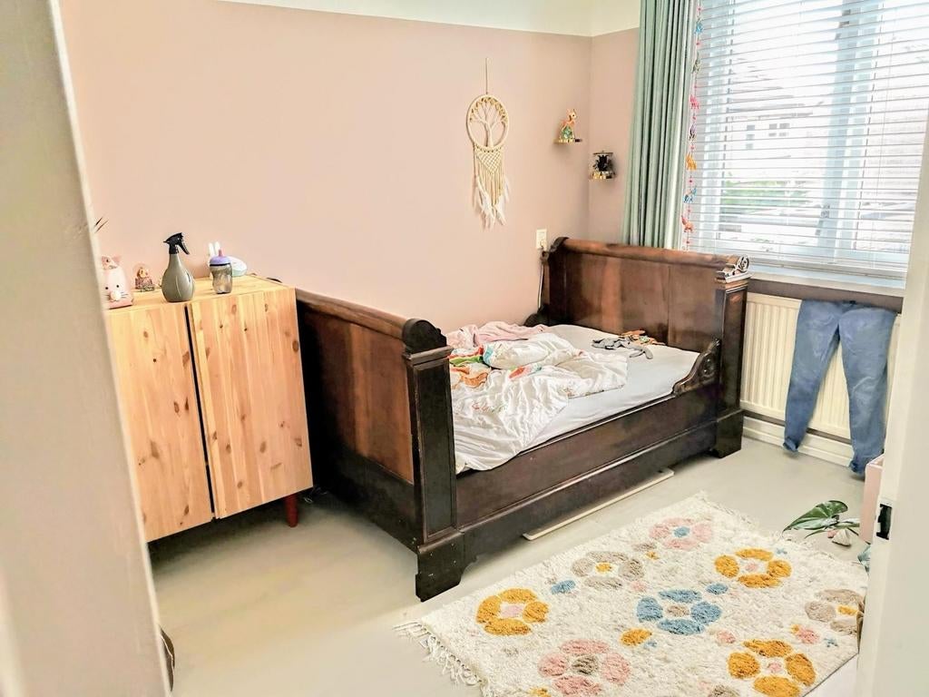Mahoniehouten bed met gesneden details, Antiek en Kunst, Antiek | Meubels | Bedden, Ophalen