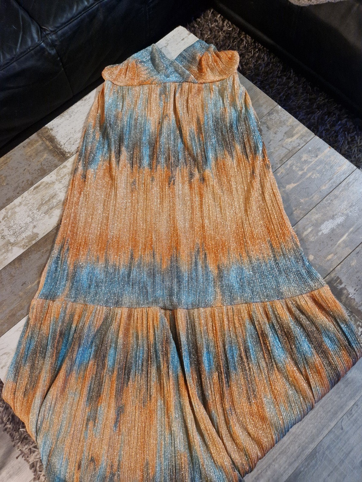 jurk van saiph 10euro, Kleding | Dames, Rokken, Ophalen of Verzenden, Zo goed als nieuw, Maat 38/40 (M), Onder de knie