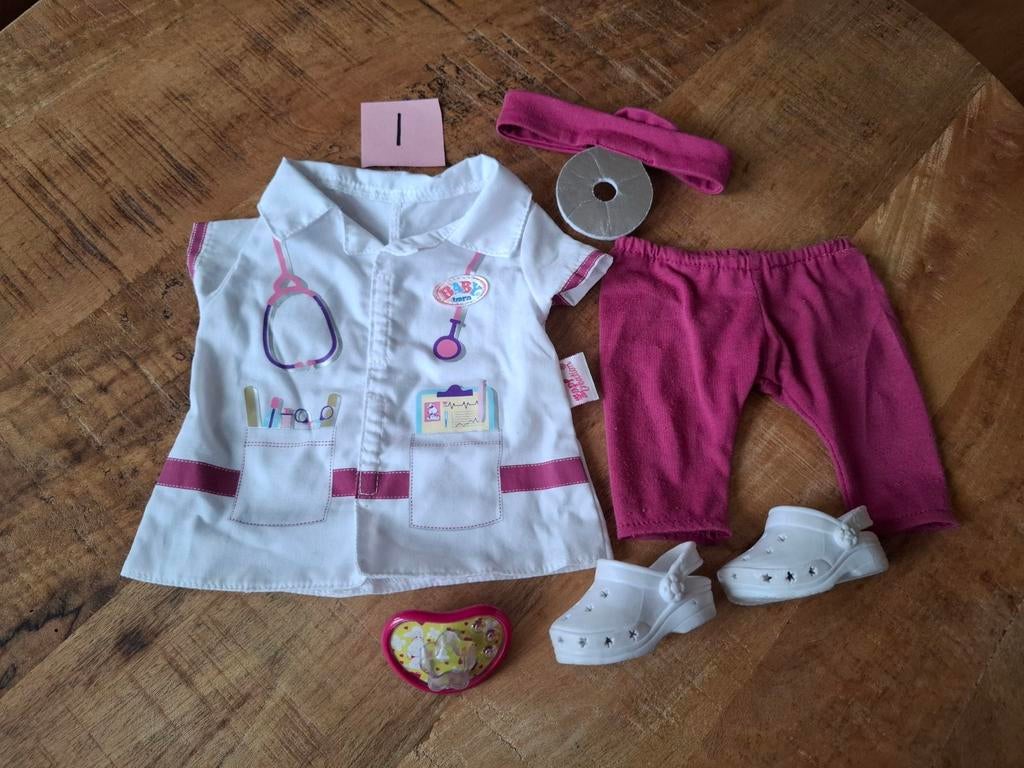 Diverse Baby Born poppen kleding , zo goed als nieuw, Ophalen of Verzenden, Zo goed als nieuw, Babypop
