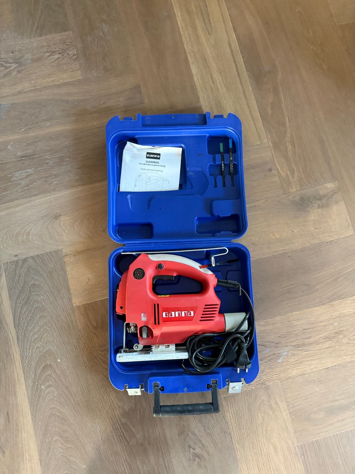 Gamma decoupeerzaag met koffer, Gebruikt, Decoupeerzaag, Ophalen of Verzenden, 30 tot 70 mm