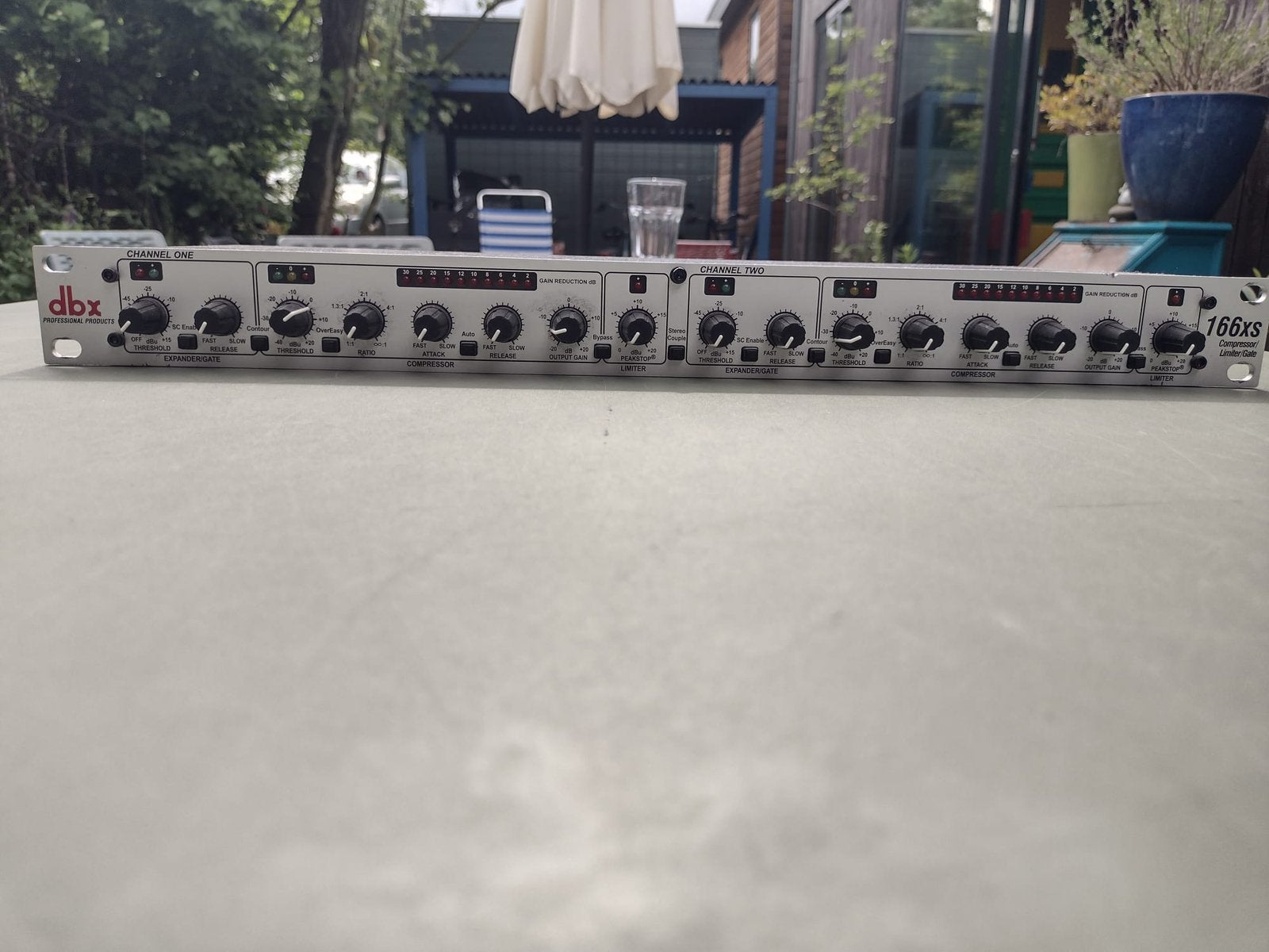 DBX 166xs Compressor/Limiter/Gate, Ophalen of Verzenden, Gebruikt, Minder dan 5 kanalen