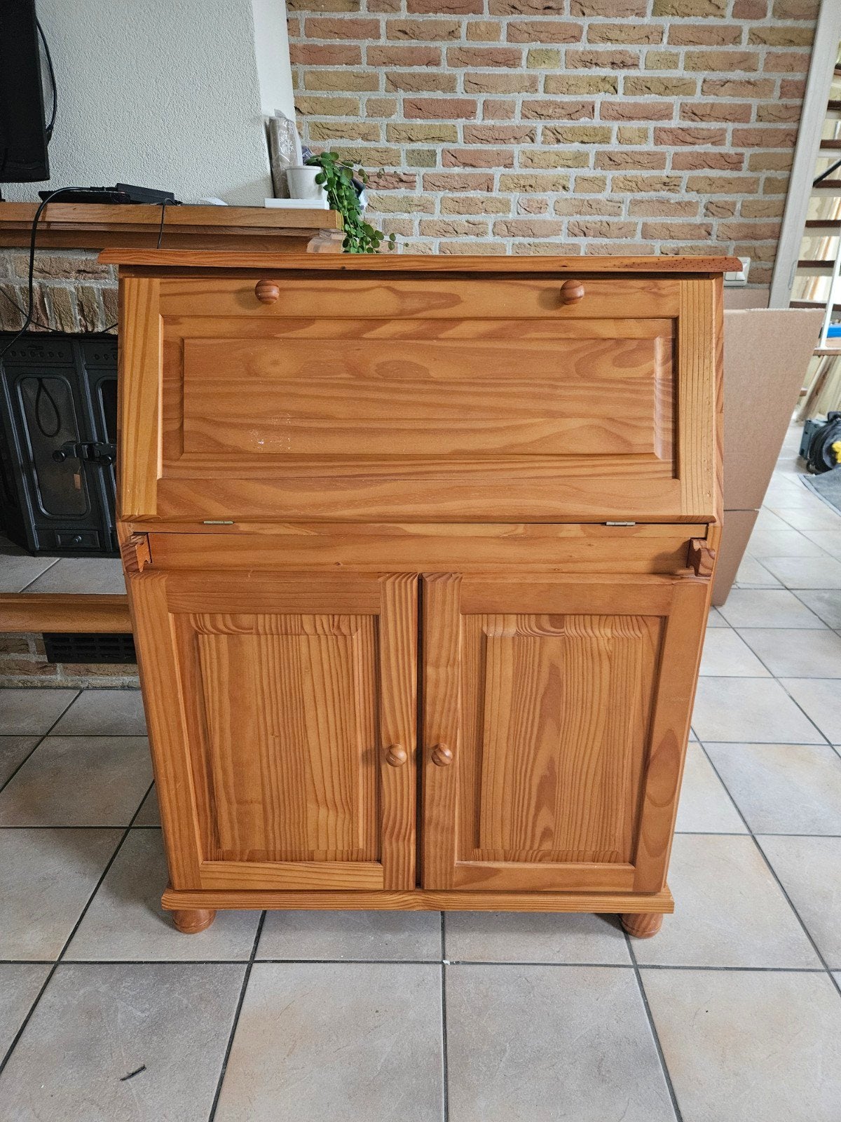 Massief grenen dressoirkast met klep en deuren, Ophalen, Gebruikt, 50 tot 100 cm, Landelijk