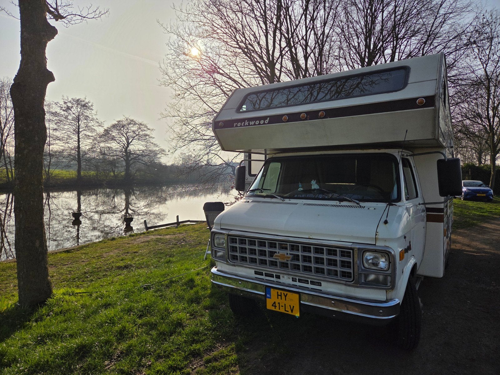 Rockwood Alkoof Camper - Chevrolet Chassis, Chemisch toilet, Standaard zit, Alkoof, Ringverwarming
