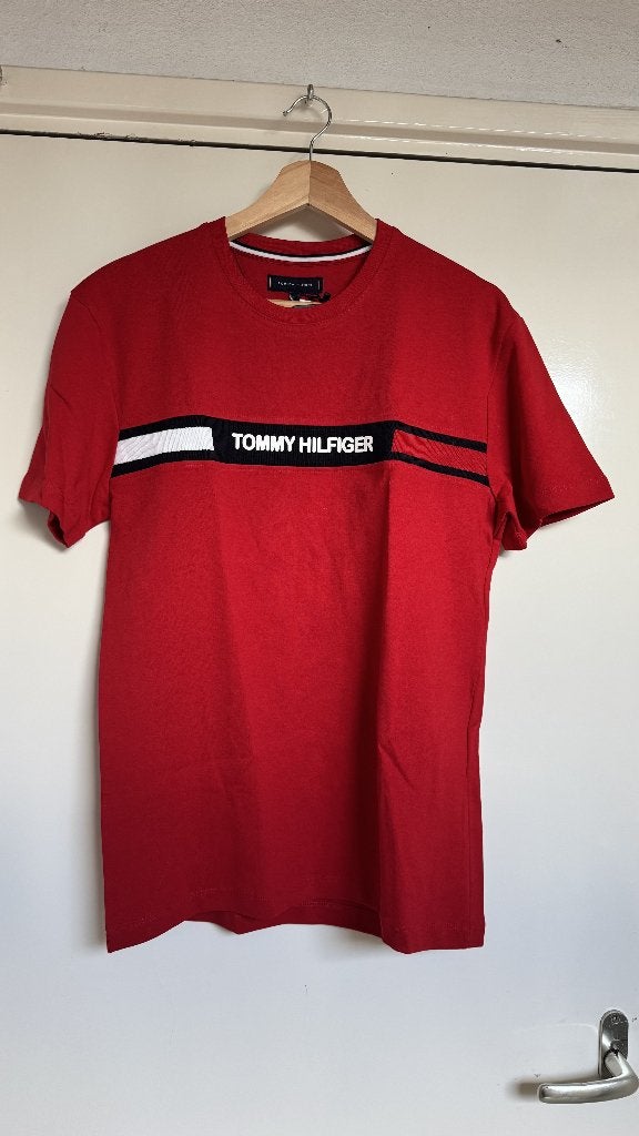 Tommy Hilfiger T-shirt rood maat M, Tommy Hilfiger, Nieuw, Rood, Verzenden