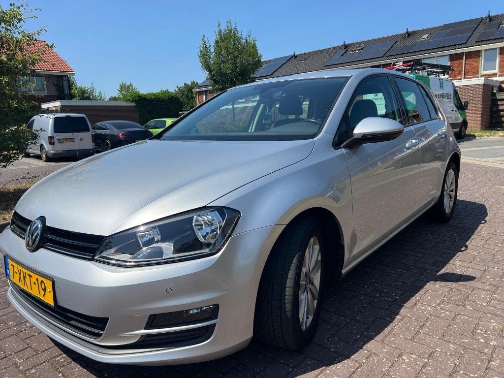 Volkswagen Golf 1.2 TSI 77KW 5D 2014 Grijs, Auto's, Voorwielaandrijving, Stof, 4 cilinders, 610 kg