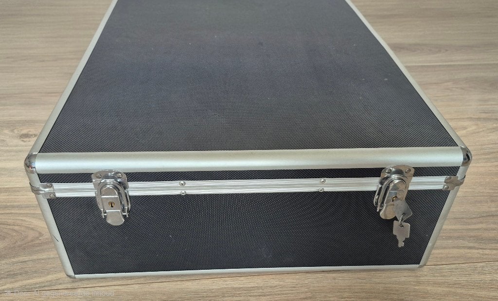 Flightcase voor CD's/DVD's met slot en sleutels, Ophalen, Nieuw, Overige instrumenten, Flightcase