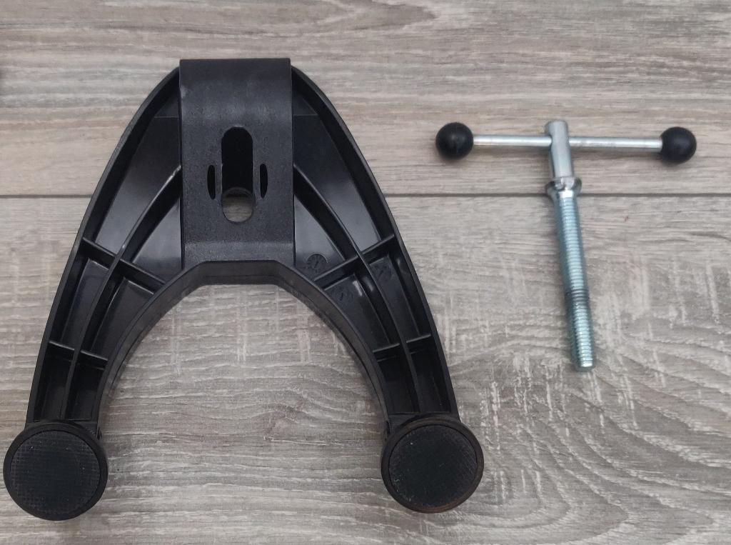 Thrustmaster Racing Wheel Fixation Kit Tafelklem klem hendel, Computers en Software, Ophalen of Verzenden, Zo goed als nieuw, Trustmaster