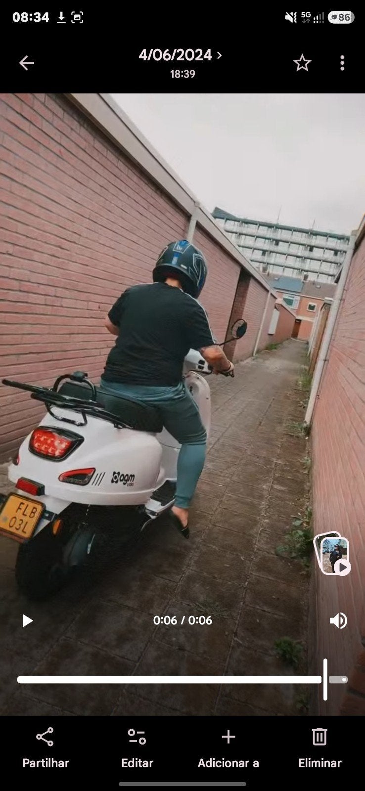 Gestolen scooter: AGM, kenteken FLB 03L, Terneuzen, Fietsen en Brommers, Ophalen, Elektrisch, Overige merken