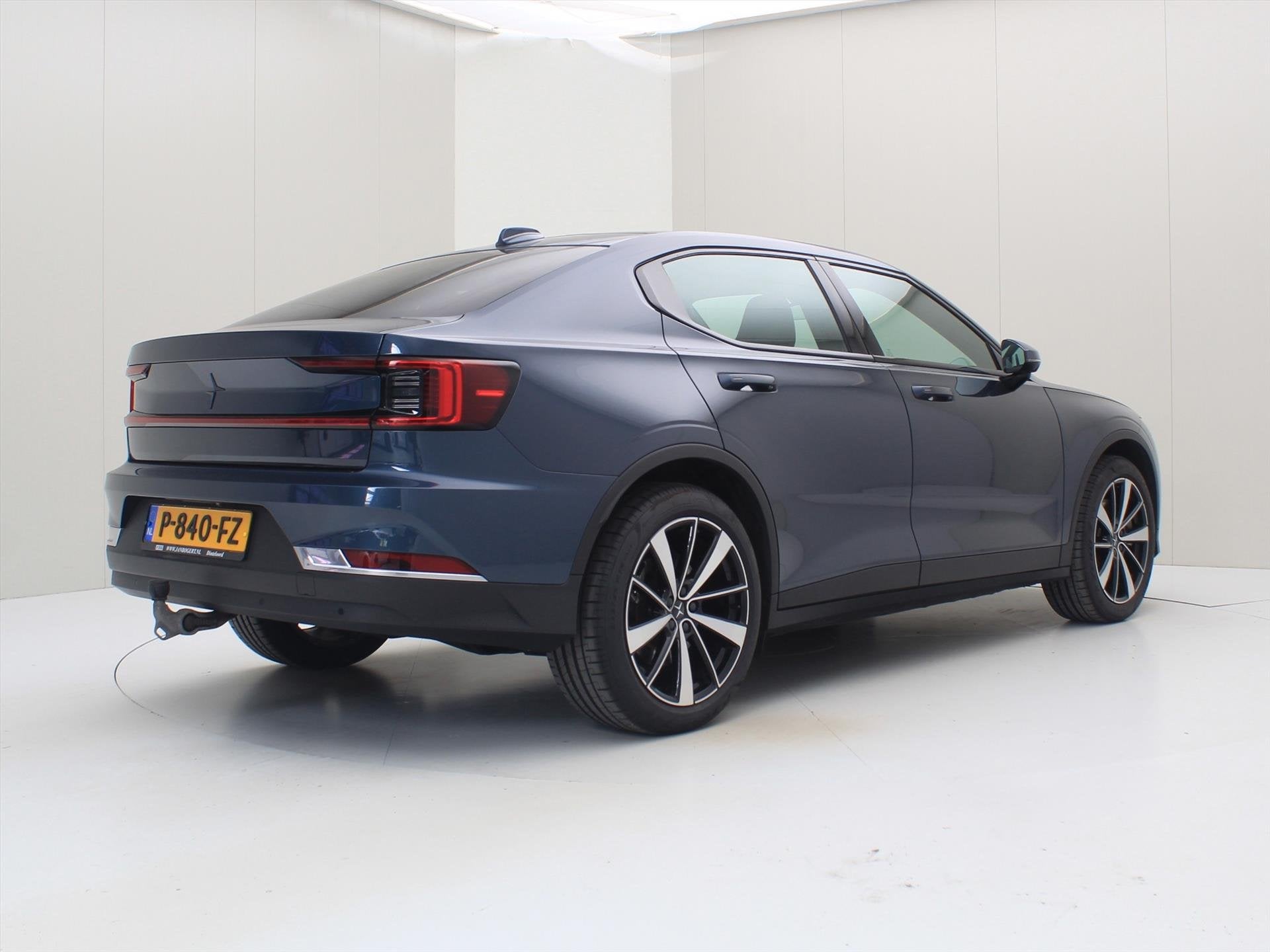 Polestar 2 Standard Range Single Motor 63kWh 225pk 91.65% So, Auto's, Polestar, Automaat, Stof, Gebruikt, Zwart
