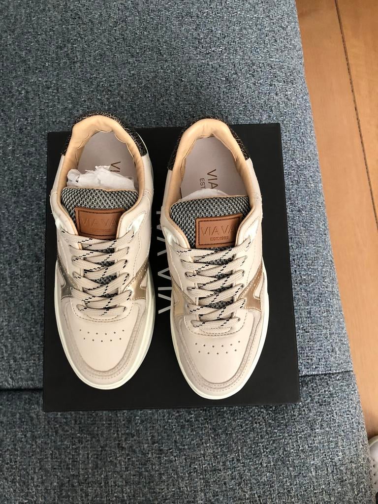 VIA VAI sneakers zandkleurig maat 36, Overige kleuren, Nieuw, Ophalen of Verzenden, Sneakers of Gympen