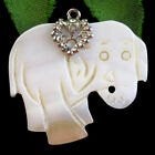 Vintage Parelmoer Olifant Hanger met Strass, Wit, Nieuw, Ophalen of Verzenden, Steen of Mineraal