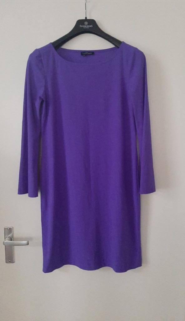 La Dress mooi paars jurkje, Kleding | Dames, Jurken, Maat 38/40 (M), Ophalen of Verzenden, Zo goed als nieuw, Knielengte