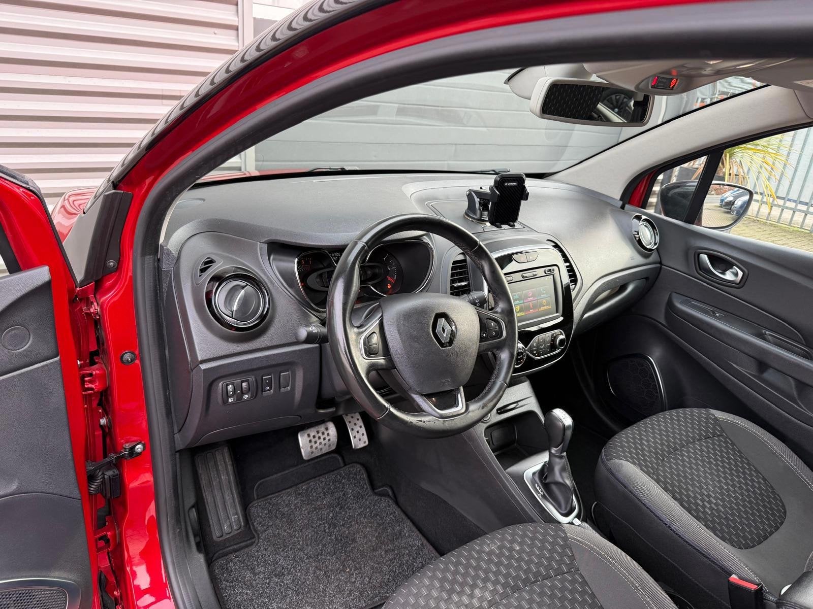 Renault Captur 1.3 TCe 155 Intens | NAVI | LED | KEYLESS, Auto's, Stof, Gebruikt, Zwart, 4 cilinders