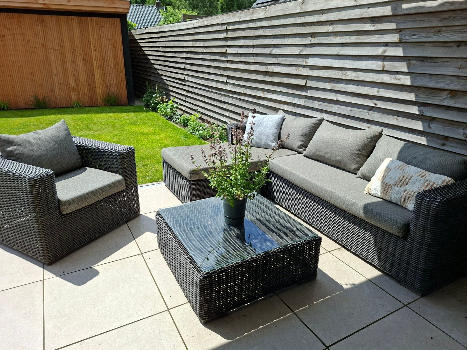Loungeset met bank, stoel en tafel, Ophalen, 4 zitplaatsen, Gebruikt, Bank