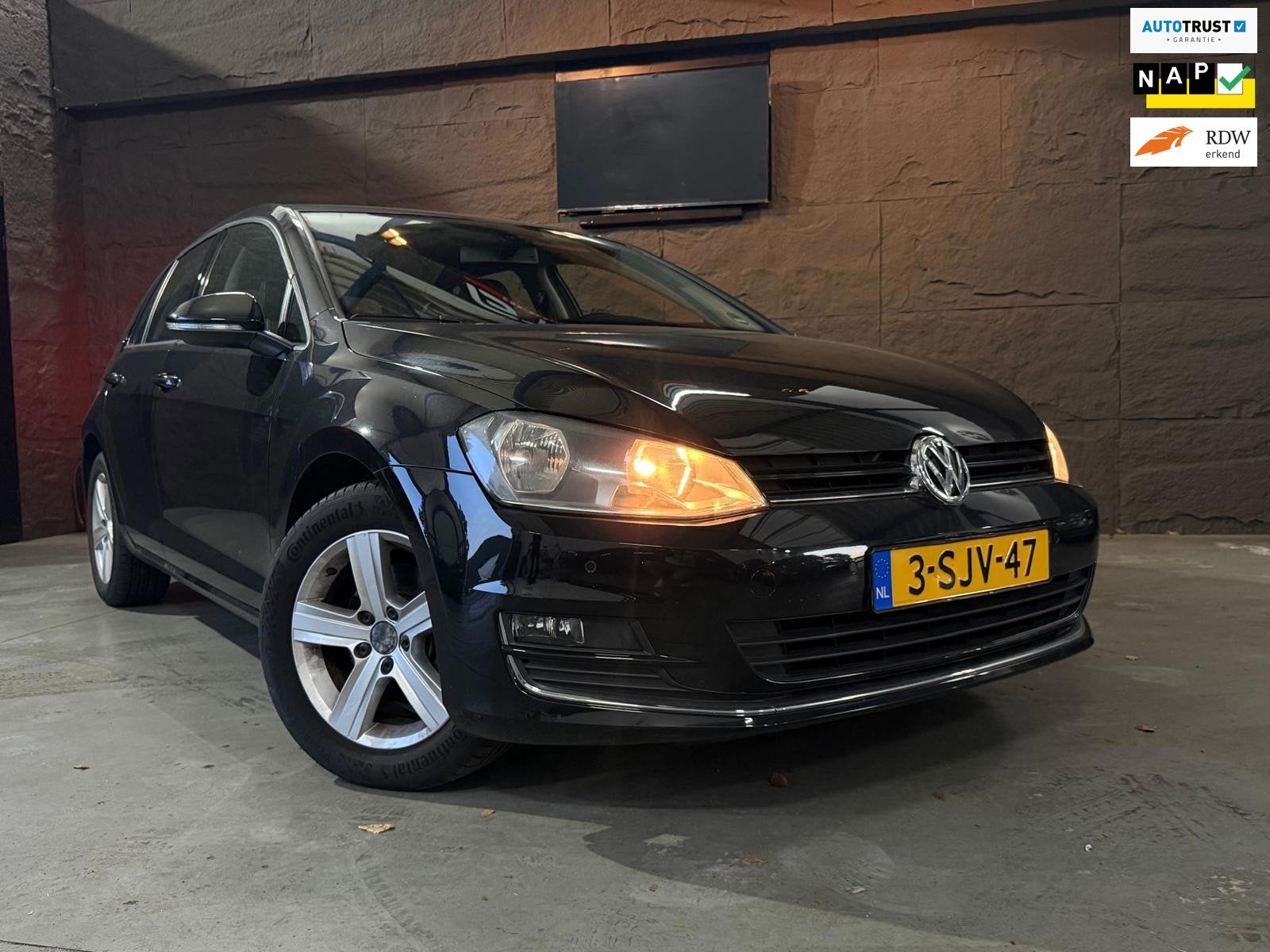 Volkswagen Golf 1.4 TSI Highline ( RIJKLAAR ), Auto's, Euro 5, Gebruikt, 4 cilinders, Alcantara