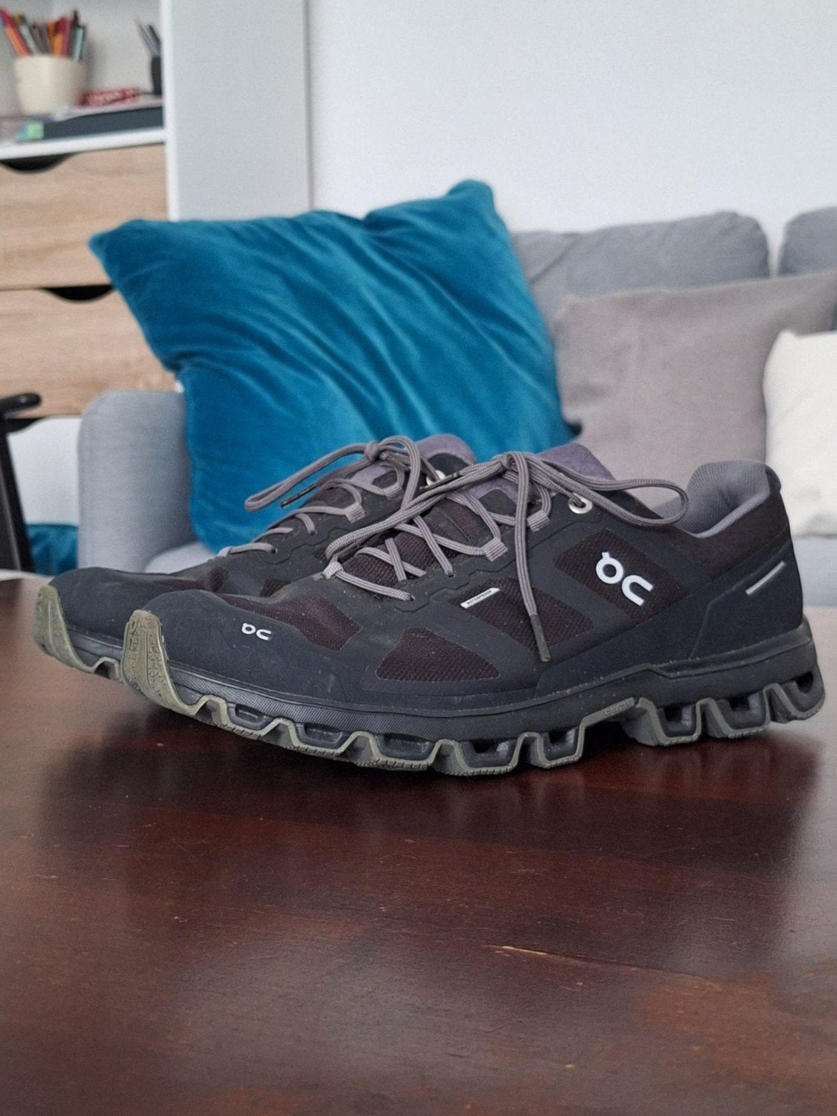 ON Cloudventure Maat 43 - Trail Running, Sport en Fitness, Loopsport en Atletiek, Hardloopschoenen, Zo goed als nieuw, Hardlopen