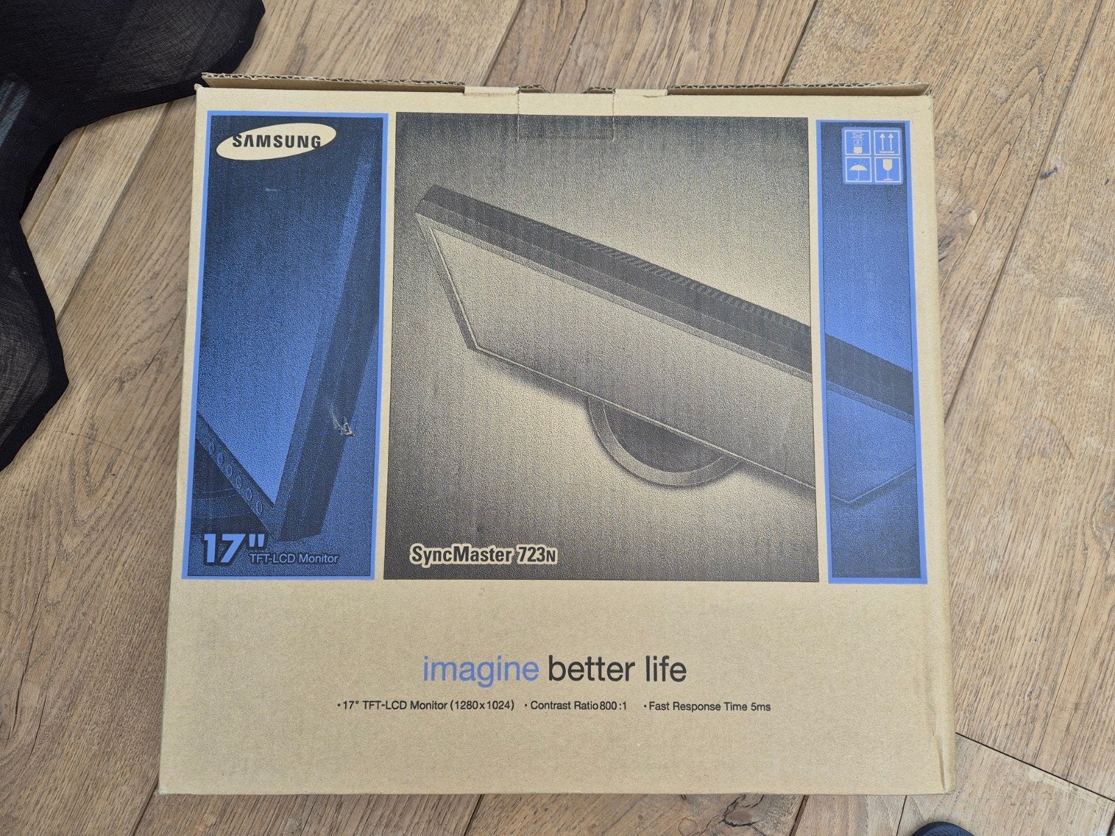 Computer beeldscherm Samsung 17 inch, Ophalen
