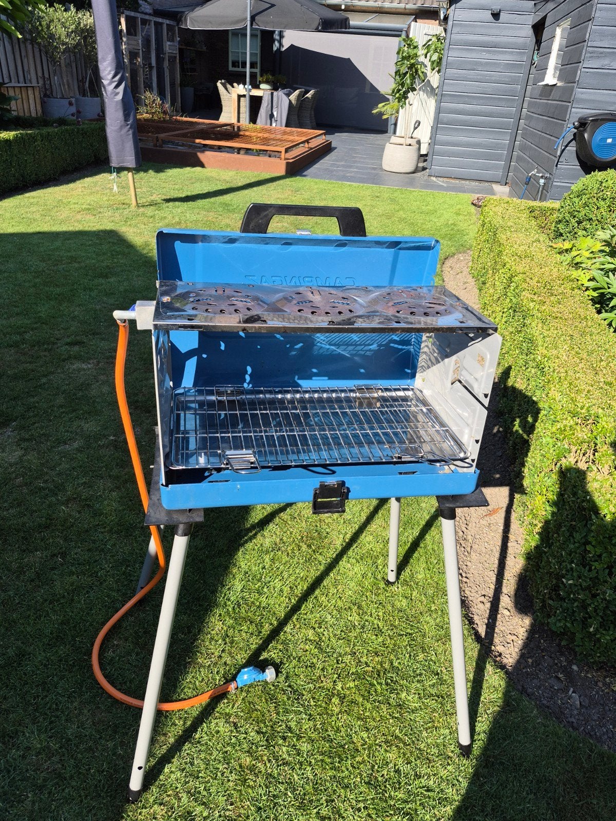 Campingaz gasbarbecue met poten, Ophalen, Zo goed als nieuw