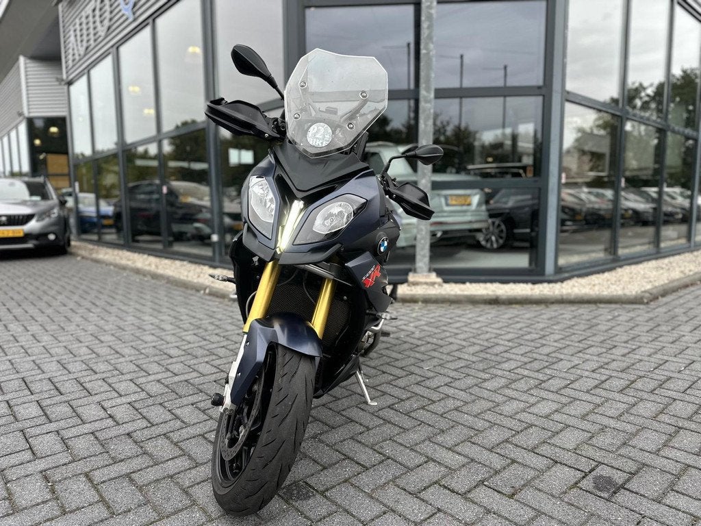 BMW Tour S 1000 XR | BTW | Koffers | Onderhoud uitgevoerd |, Denhaag
0000  Den haag , NL, Handvatverwarming, Info@autoqburg.nl