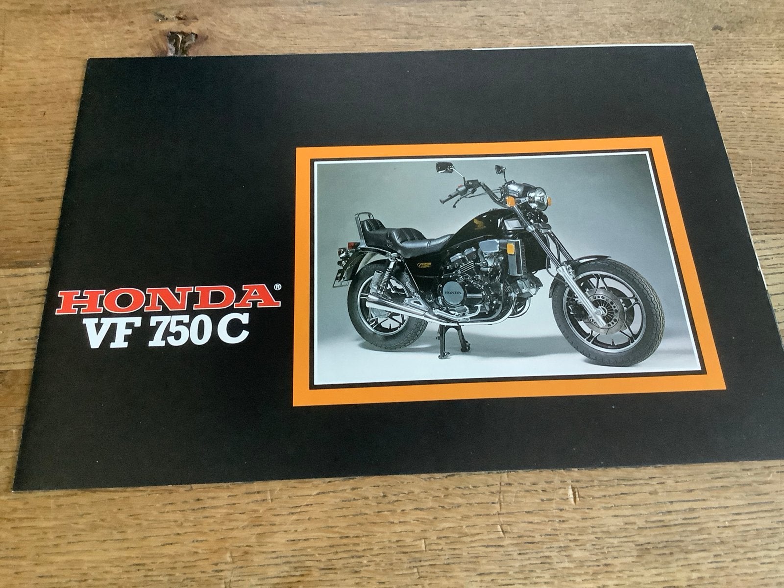 Honda VF 750 C Brochure - Origineel uit de jaren '80.   (11), Verzenden, Honda