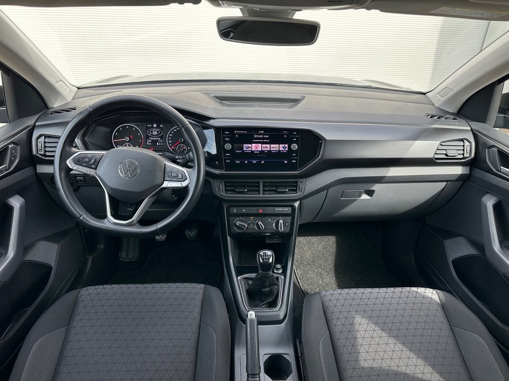 Volkswagen T-Cross 1.0 TSI Life|Adaptive|Navi|1e eig|NL-auto, Auto's, Gebruikt, Euro 6, 95 pk, Zwart