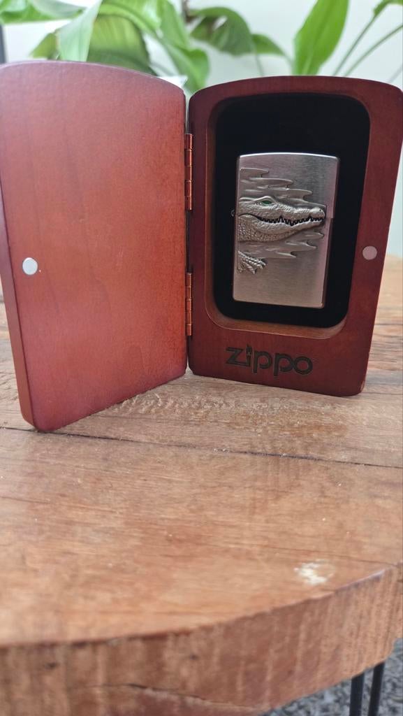 Zippo Special Edition januari 2013 met krokodil, Verzamelen, Ophalen of Verzenden