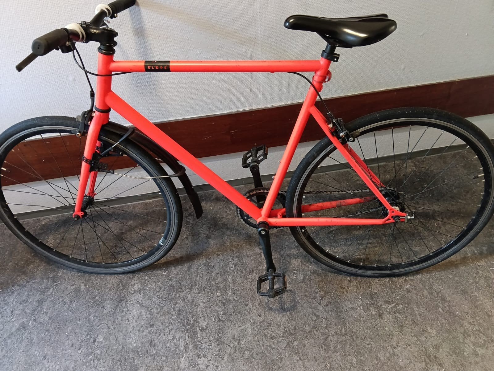 Bijna nieuwe fiets voor snel stadsvervoer, Velgrem, Zo goed als nieuw, 53 tot 57 cm, Ophalen