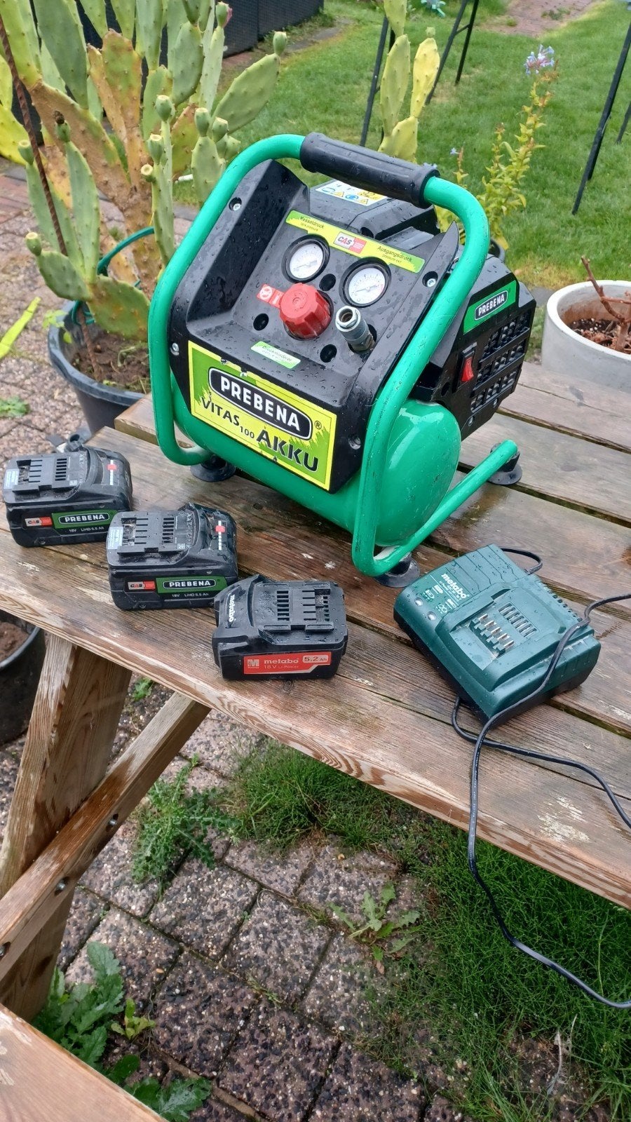 Prebena Vitas 100 Accu Compressor met Accu's en Lader, Doe-het-zelf en Verbouw, Ophalen